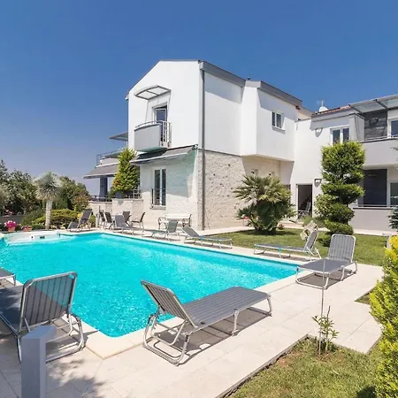 Holiday home 5 Bedroombeautiful In *
