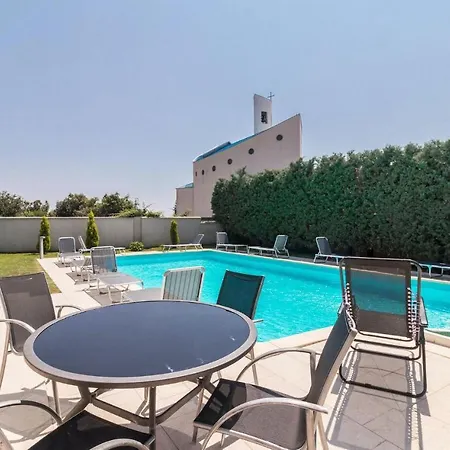 5 Bedroombeautiful In