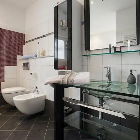5 Bedroombeautiful In *