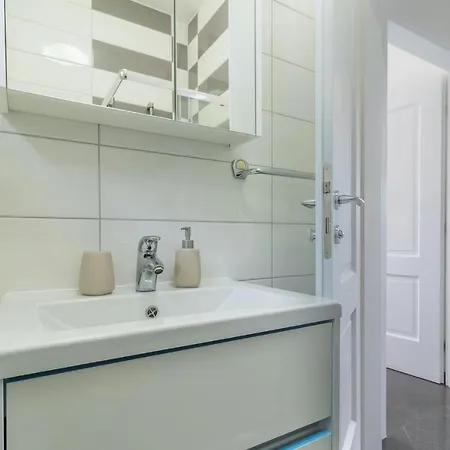 Holiday home 5 Bedroombeautiful In