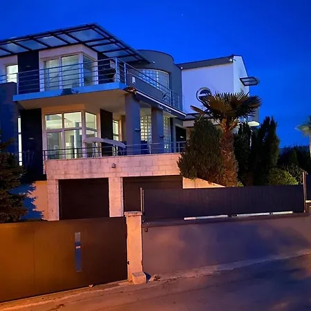 5 Bedroombeautiful In