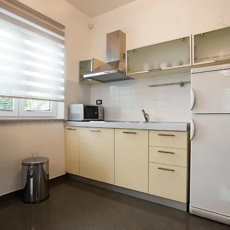 5 Bedroombeautiful In * Pula
