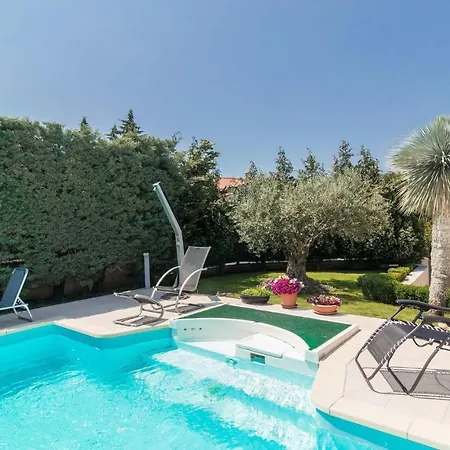 5 Bedroombeautiful In *