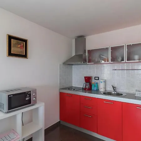 5 Bedroombeautiful In Holiday home